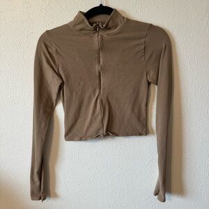 Good American Half Zip fitted long sleeve